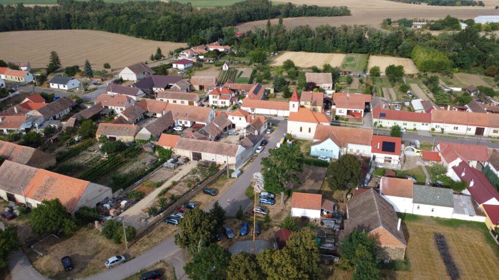 Letecký pohled na krajinu - DJI_0711